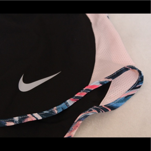 Running shorts - Picture 2 of 3